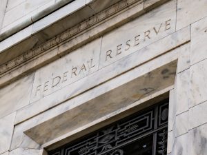 نایب‌رئیس فدرال رزرو: نظارت بر ارزهای دیجیتال باید مشابه قوانین سنتی بانک‌ها باشد