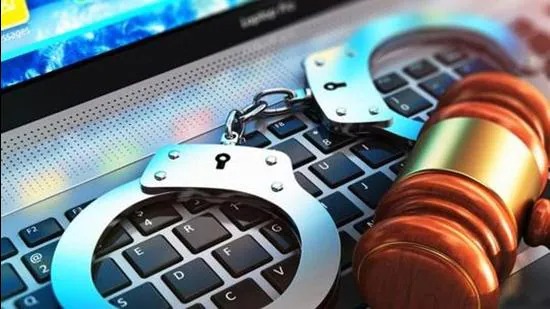 یک هکر کانادایی با بیش از ۷۰۰ بیت کوین دستگیر و به ۲۰ سال حبس محکوم شد