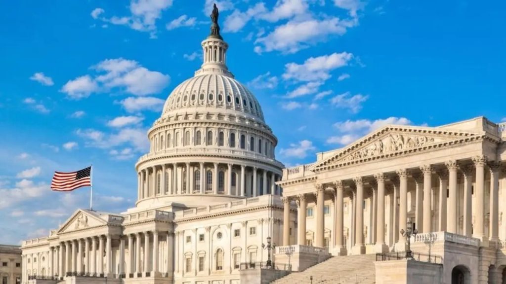سنای ایالات متحده لایحه افزایش سقف بدهی را تصویب کرد